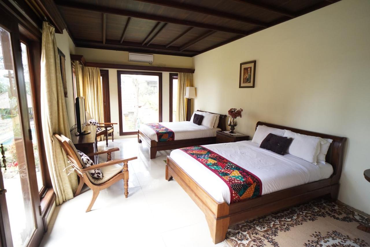 Balinese Villa In Berastagi Bagian luar foto