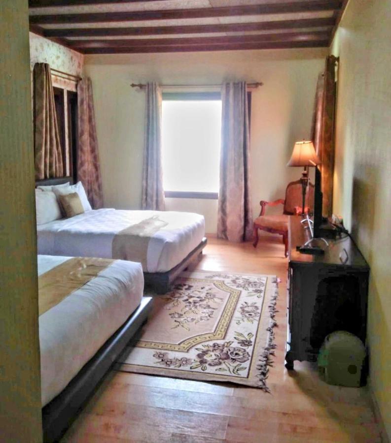 Balinese Villa In Berastagi Bagian luar foto